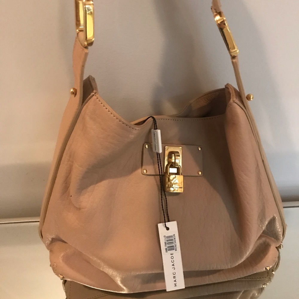Marc Jacobs The Eastside Tote - Picture 2 of 8
